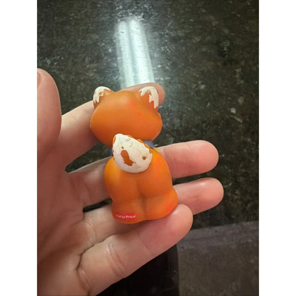Fisher Price Little People Main Street Orange Pet Cat Kitten Rare Heart Collar
